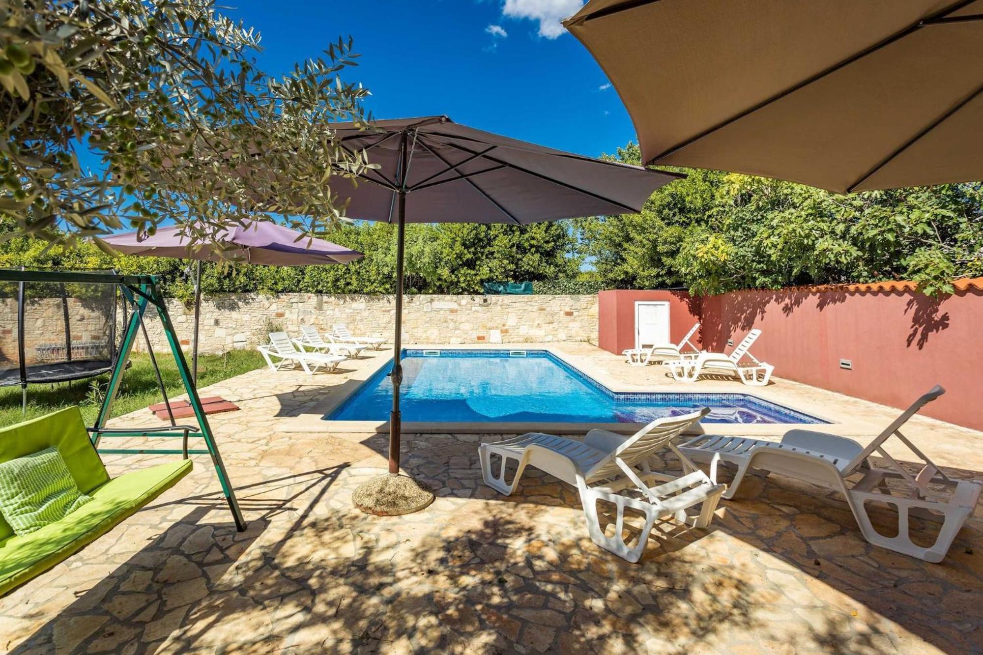 Holiday Home Pina Pula Ngoại thất bức ảnh