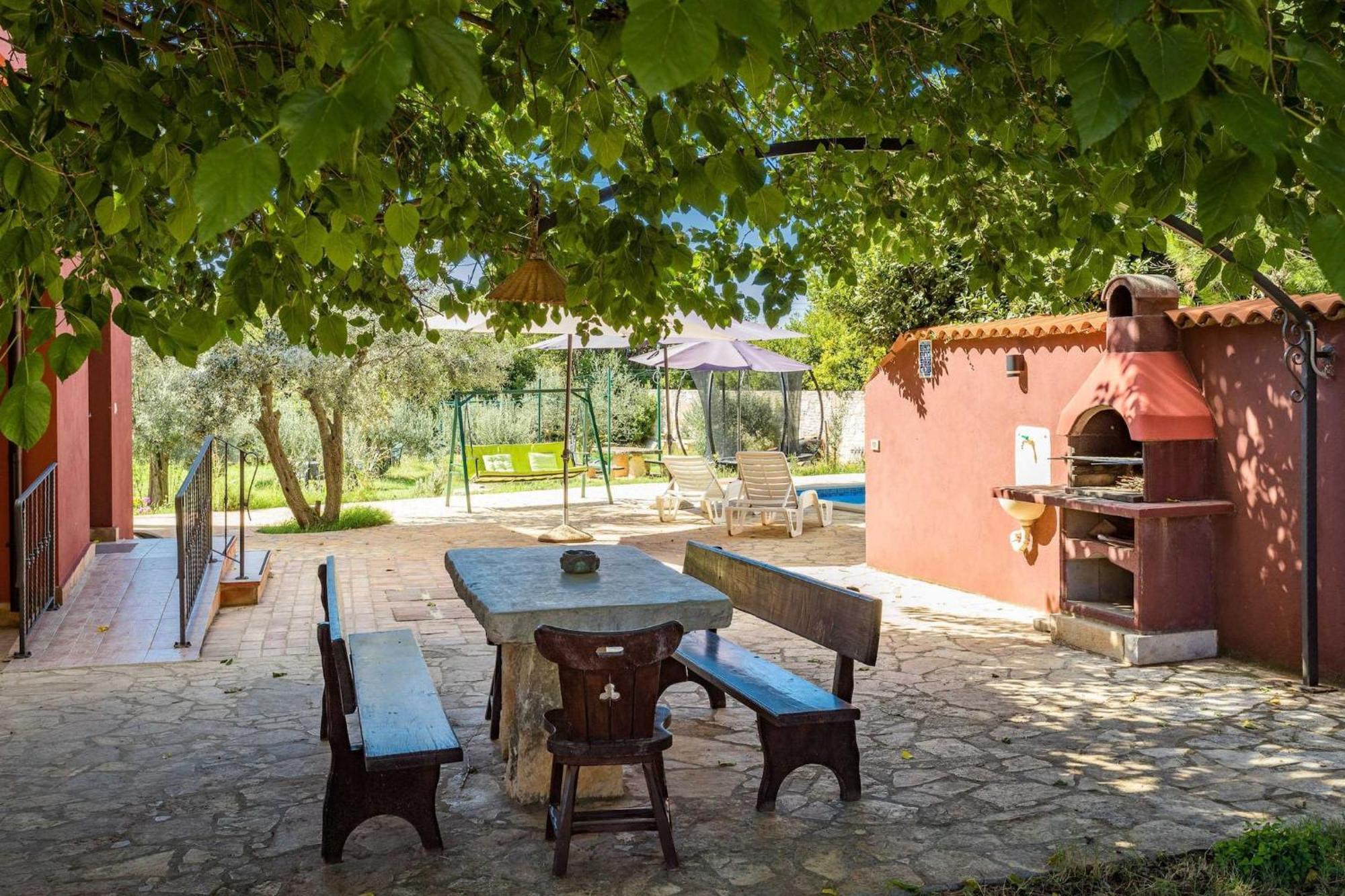 Holiday Home Pina Pula Ngoại thất bức ảnh