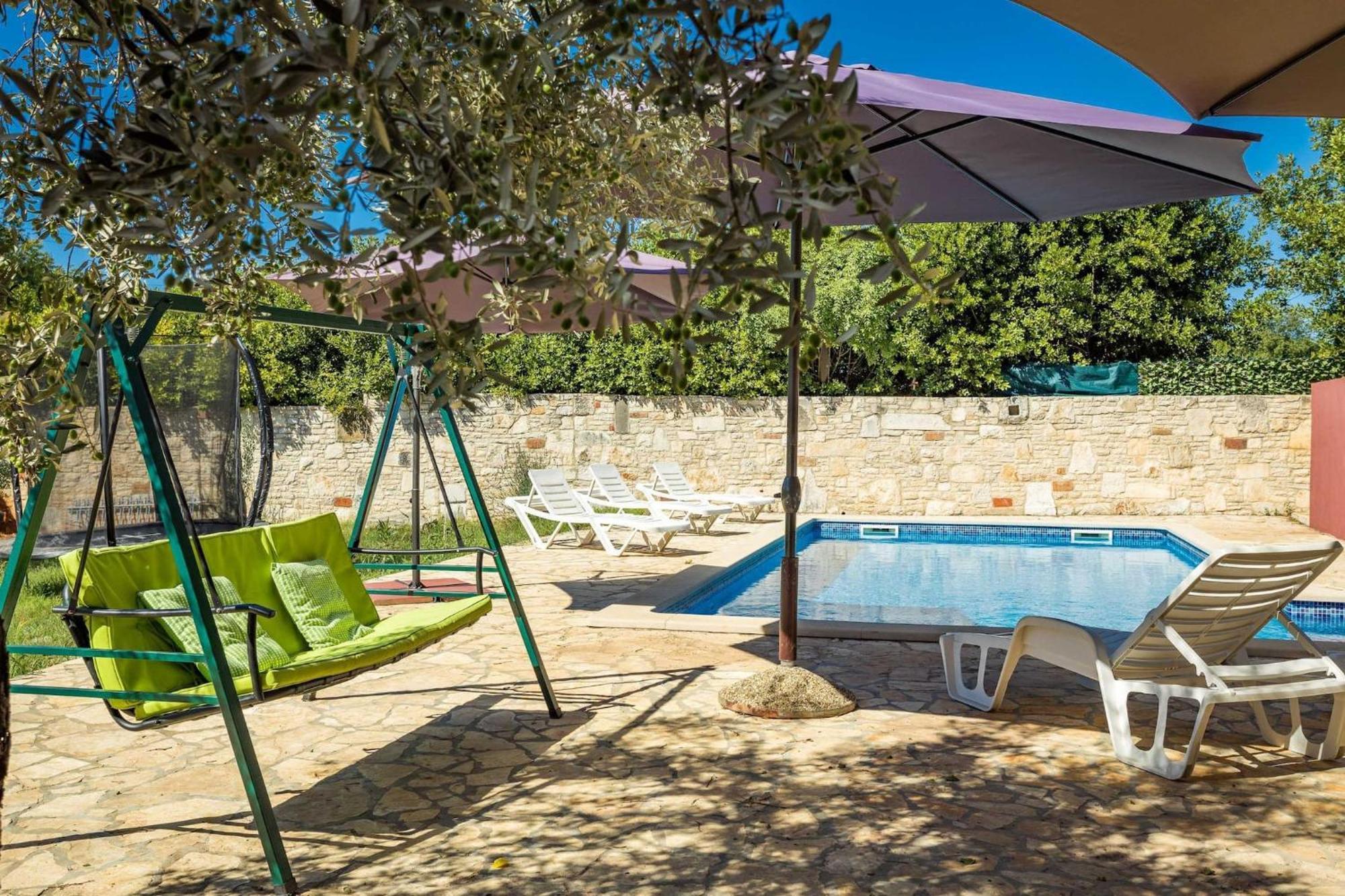 Holiday Home Pina Pula Ngoại thất bức ảnh